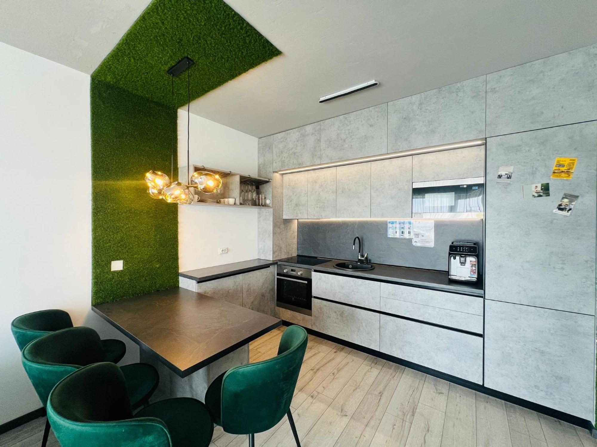 The Silver Grove Oradea Exterior photo
