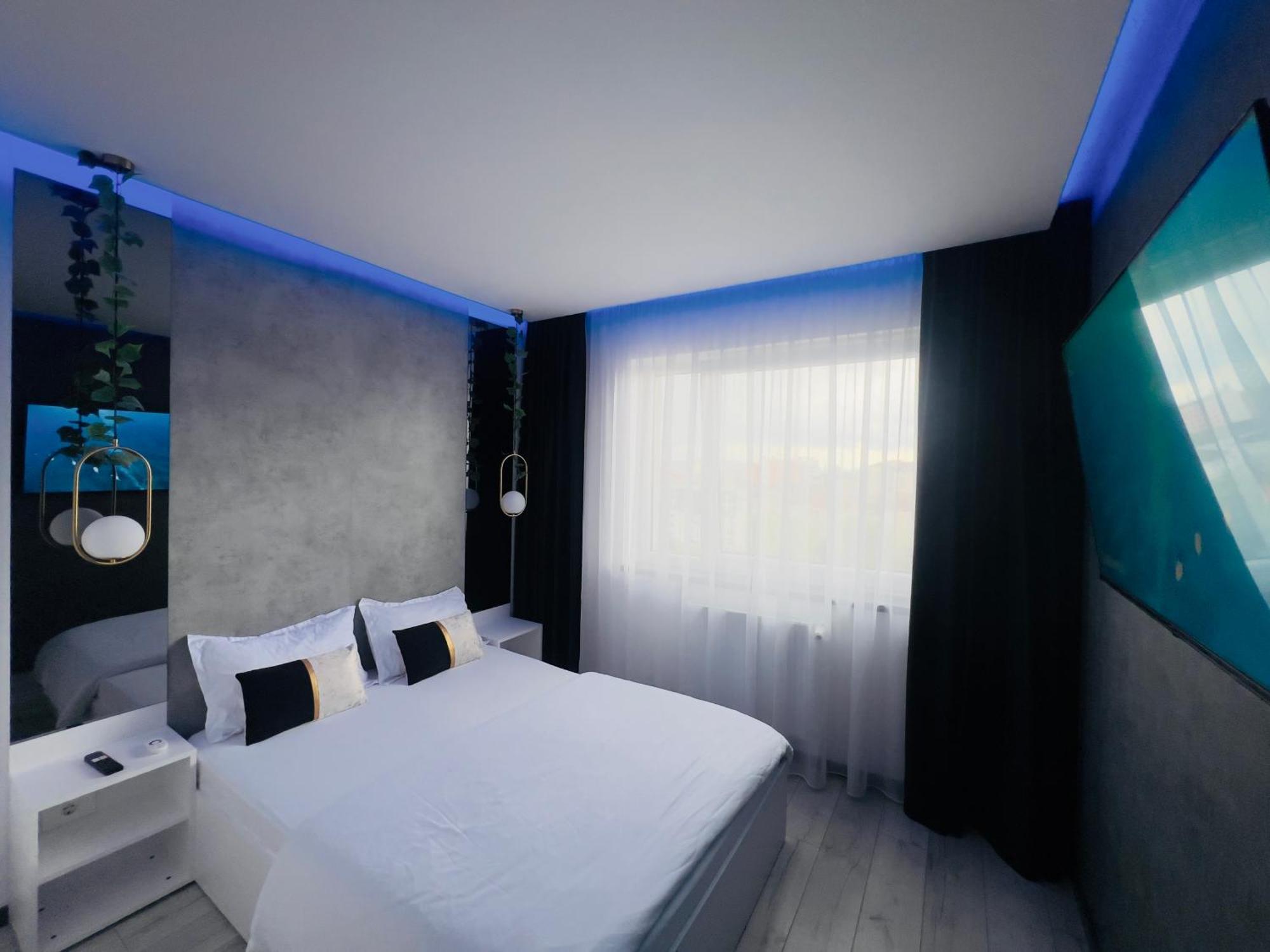 The Silver Grove Oradea Exterior photo
